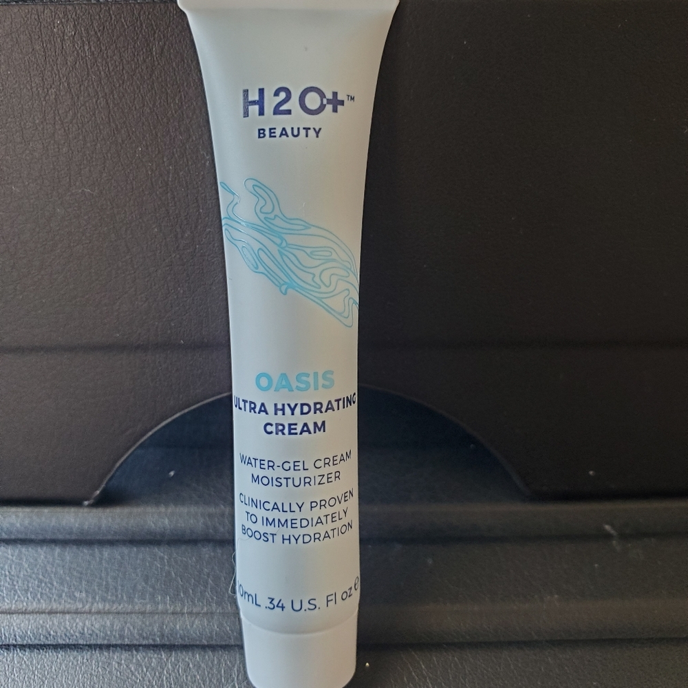 Oasis hydrating cream
